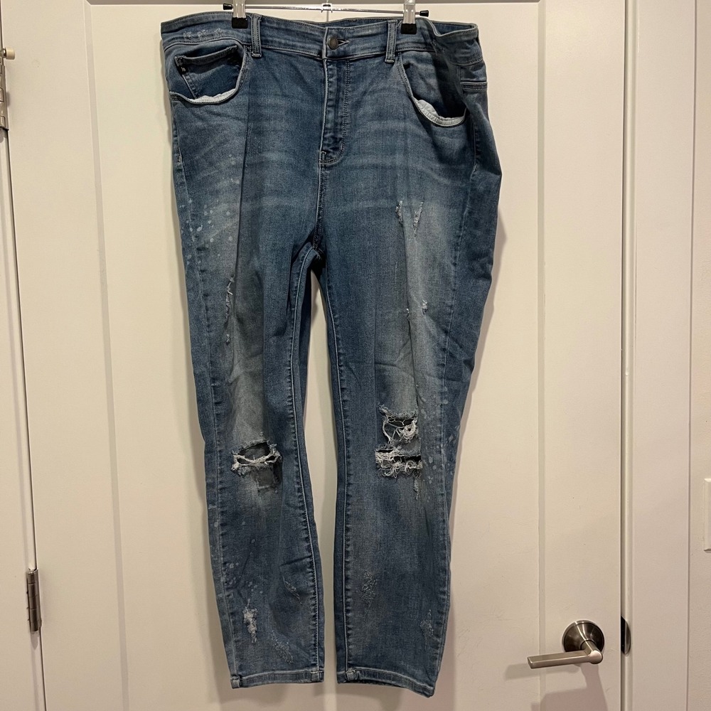 Judy Blue Distressed Paint Splatter Skinny Jeans Medium Wash 18W 4206